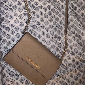 MICHAEL KORS WALLET CROSSBODY